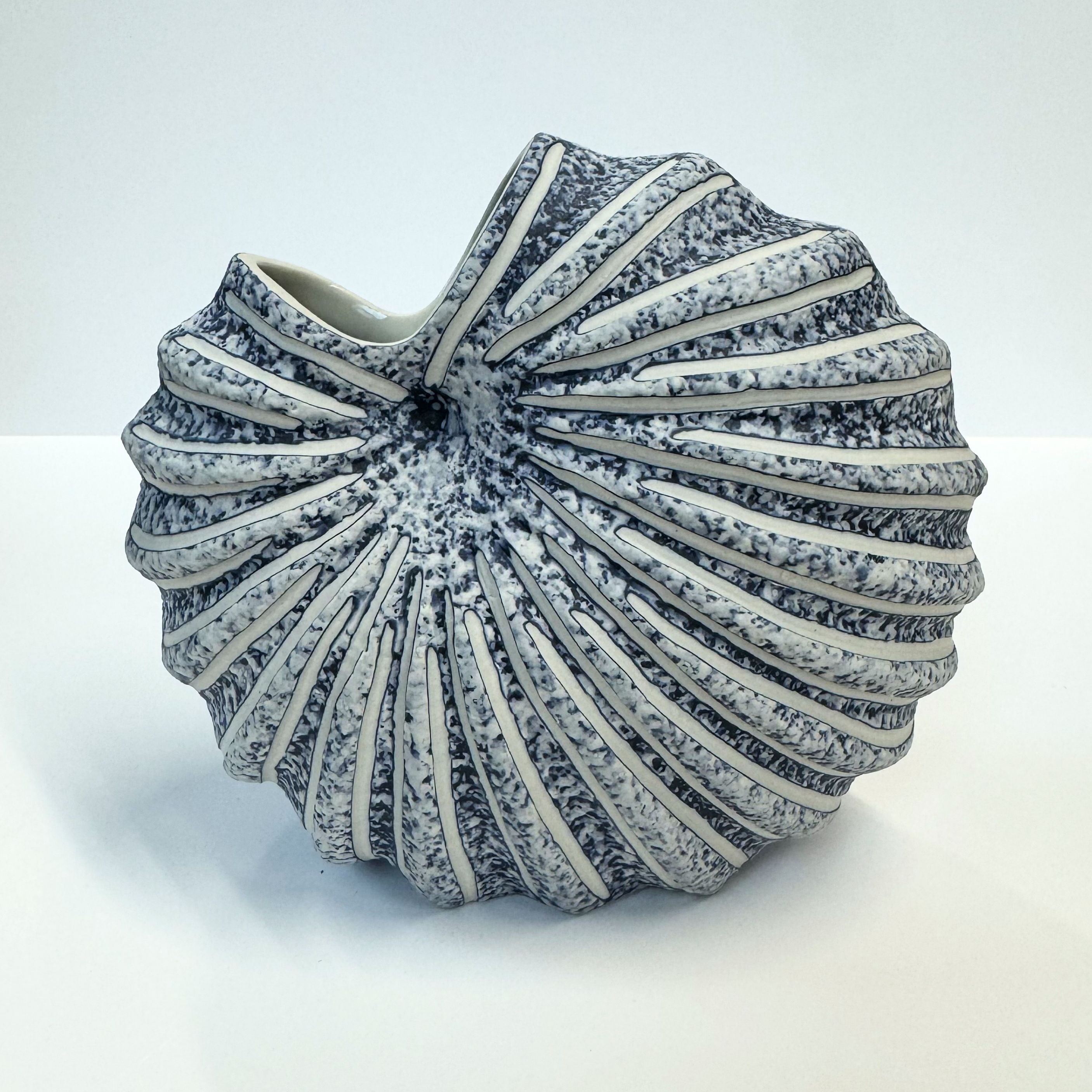 Palm Vase | 26-0163