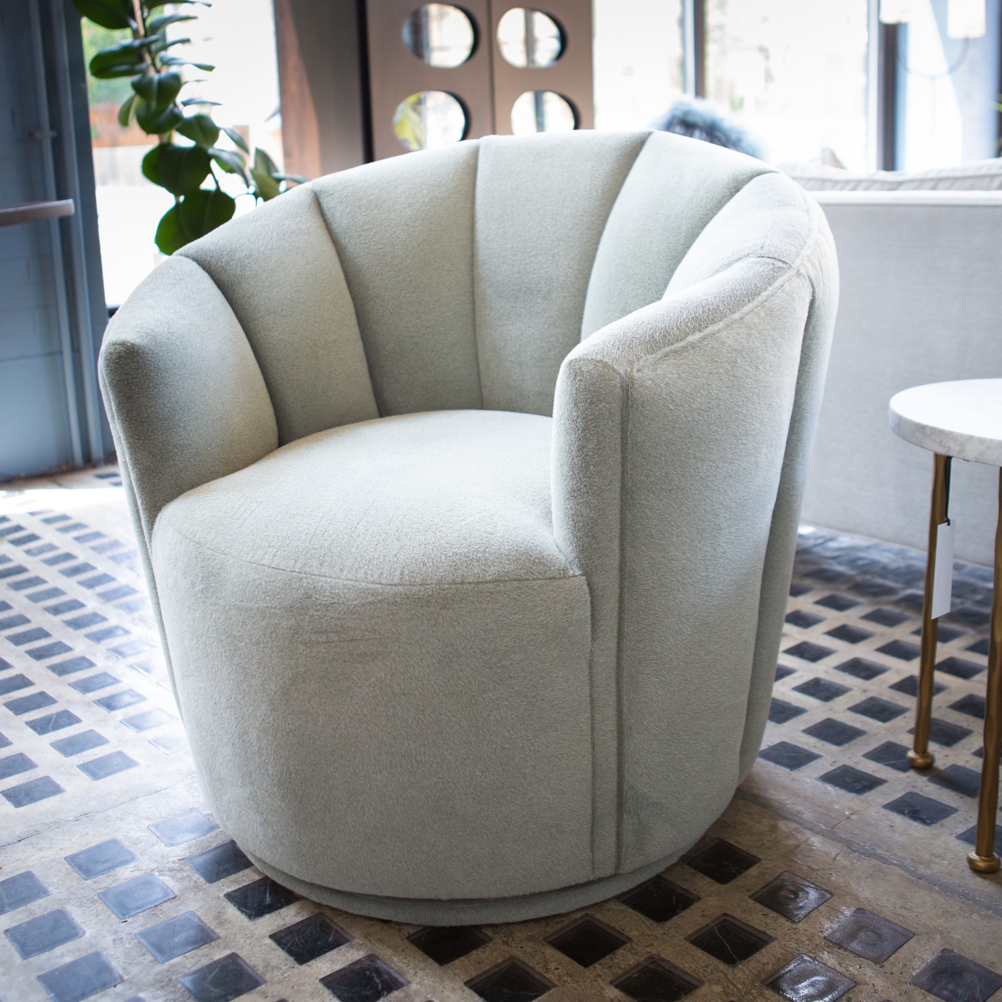 Amaro Swivel Chair