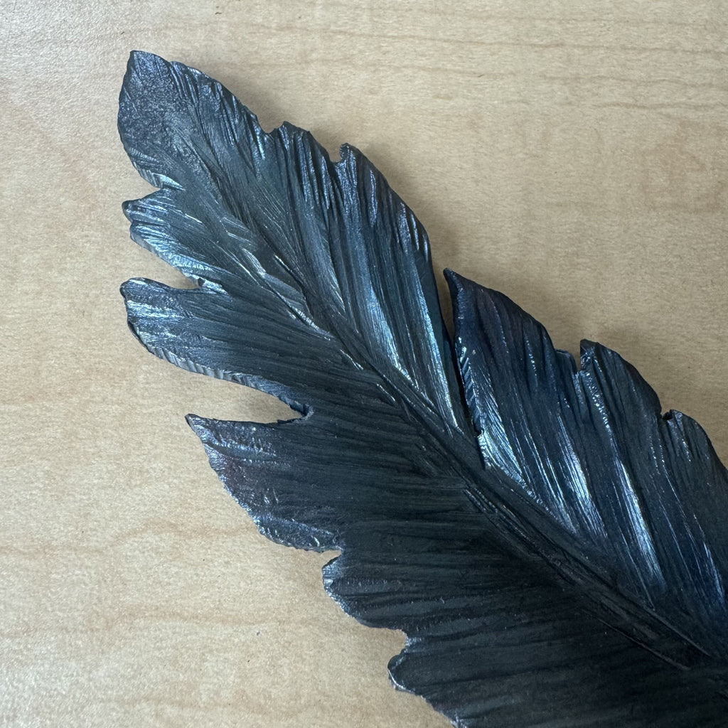 26-0174 Steel Feather