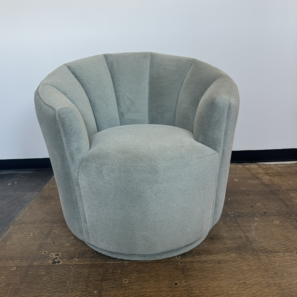 Amaro Swivel Chair