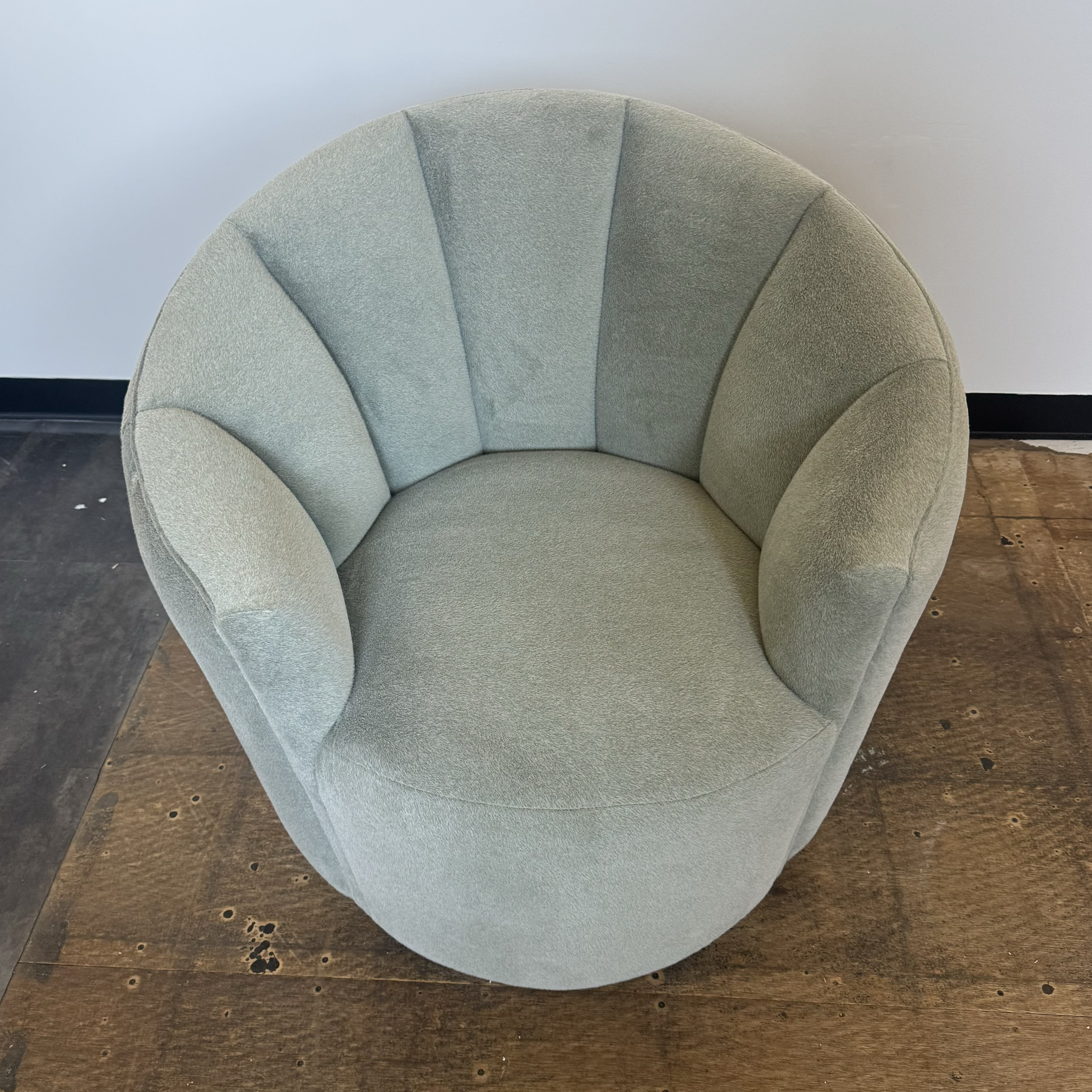 Amaro Swivel Chair