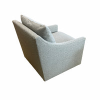 25-0453 Ruby Swivel Chair