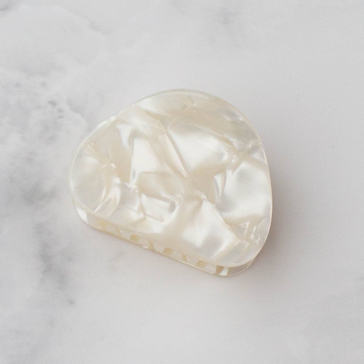 Eco Treasure Hair Clip: Cream Cheese