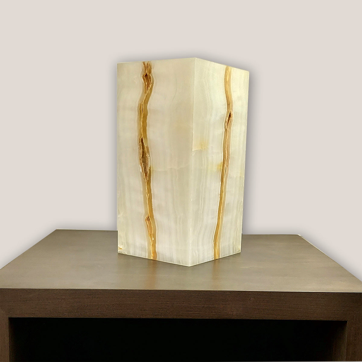215-1 Onyx Luminary Pedestal Lamp