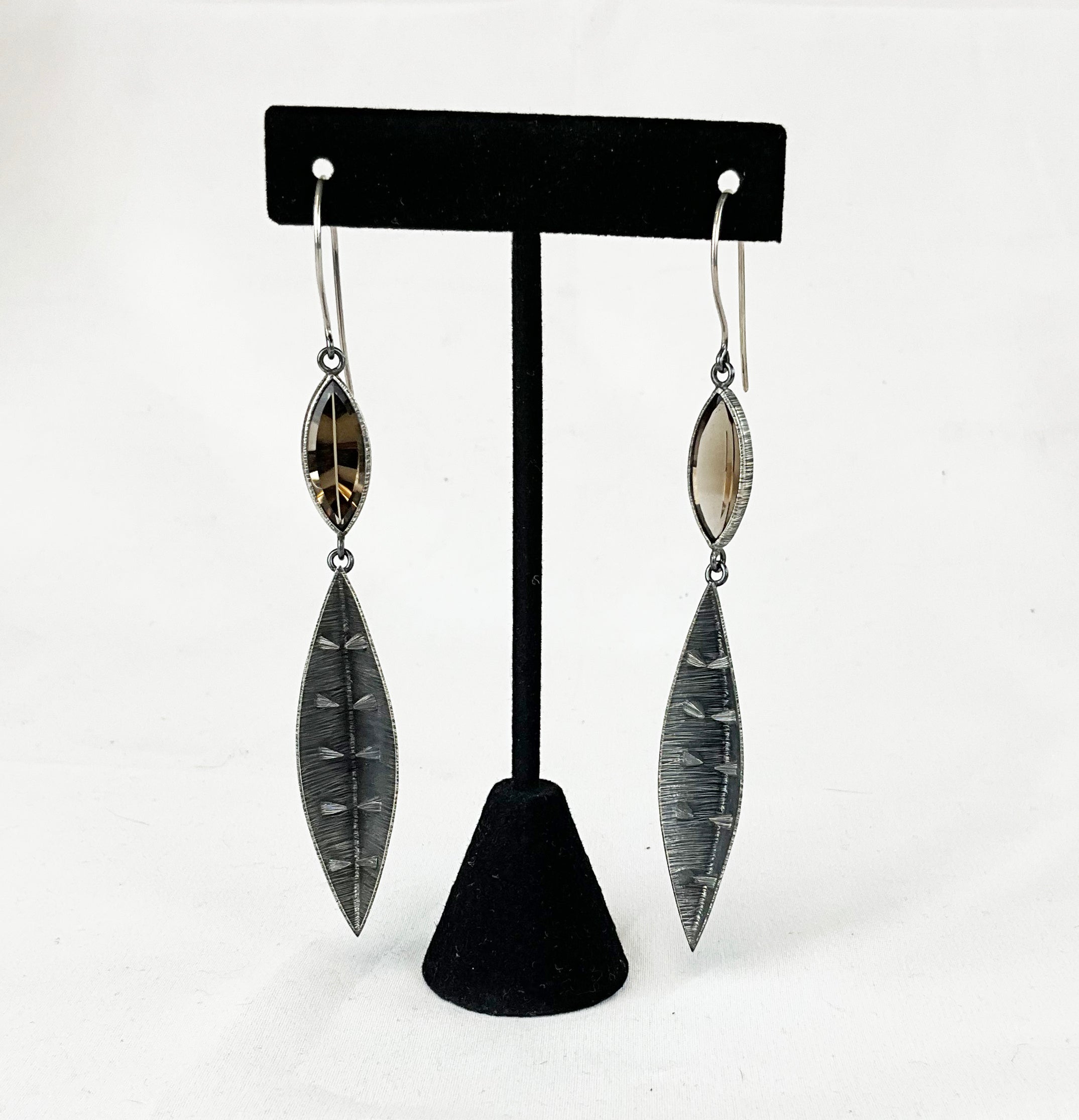 23-2003 Internal Pyramids Earrings by Mariella Pilato
